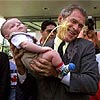 Bambino irriverente con Bush